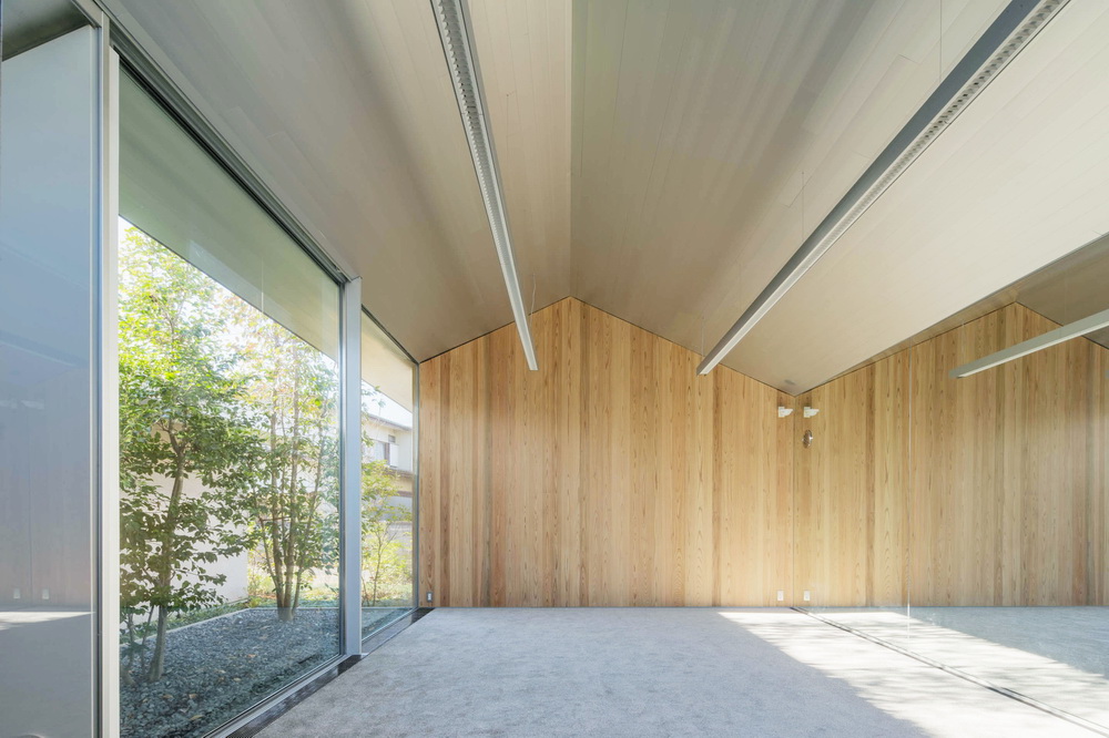 BIM建筑|林中牙医诊所 / Takashige Yamashita Office