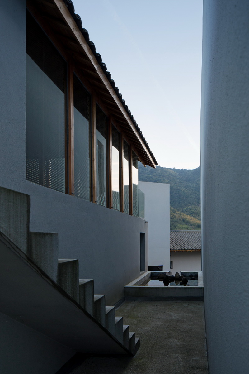 BIM建筑|山涧房 / 来建筑设计工作室