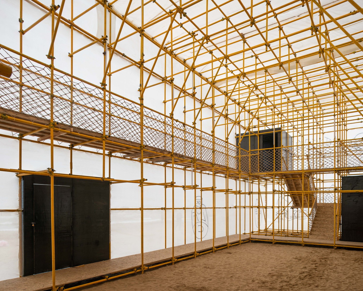 BIM建筑|晃神儿空间—阿那亚戏剧节“候鸟300”海滩临时美术馆/合木建筑工作室