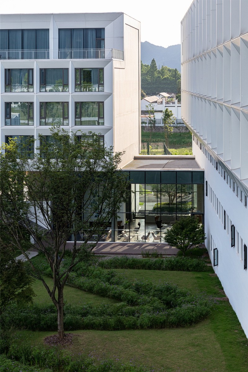 BIM建筑|顺势而为的空间赋形，浙江建德空港航空产学研基地/gad杰地设计