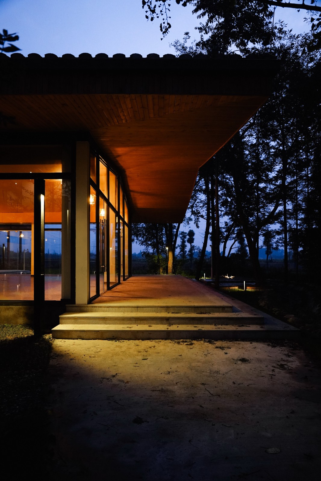 BIM建筑|最好的粮油在田间——耕田上的院子，村落中的乐园/小隐建筑事务所