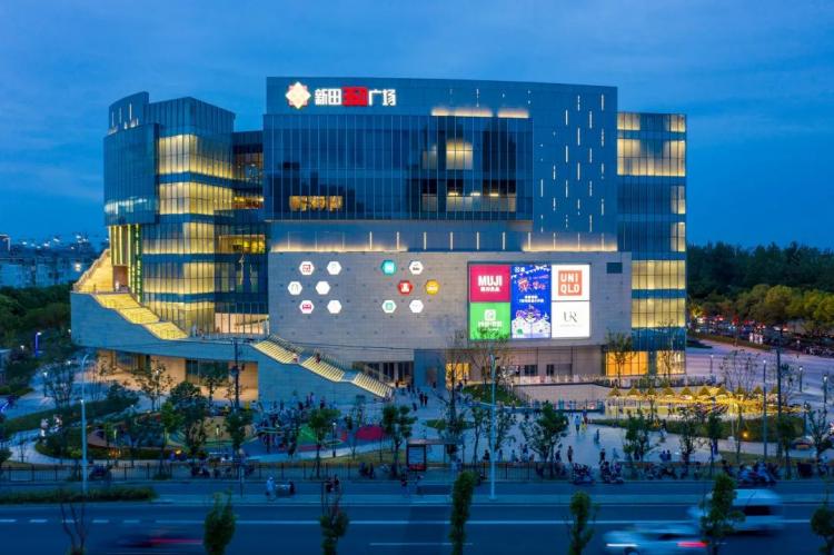 上海新田360广场：浦东腹地的“品质生活社交场”