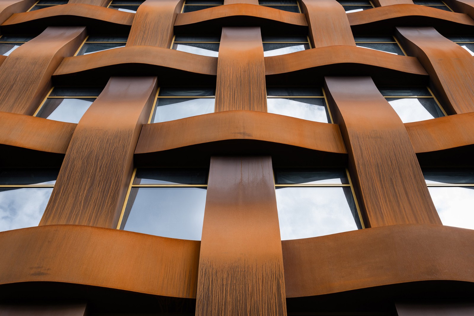 BIM建筑|Ferrum 1 办公大楼 / Tchoban Voss Architekten