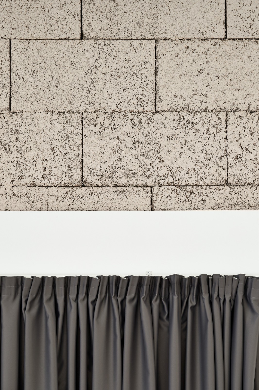 BIM建筑|法国第一座大麻混凝土砌块体育馆/Lemoal Lemoal Architectes