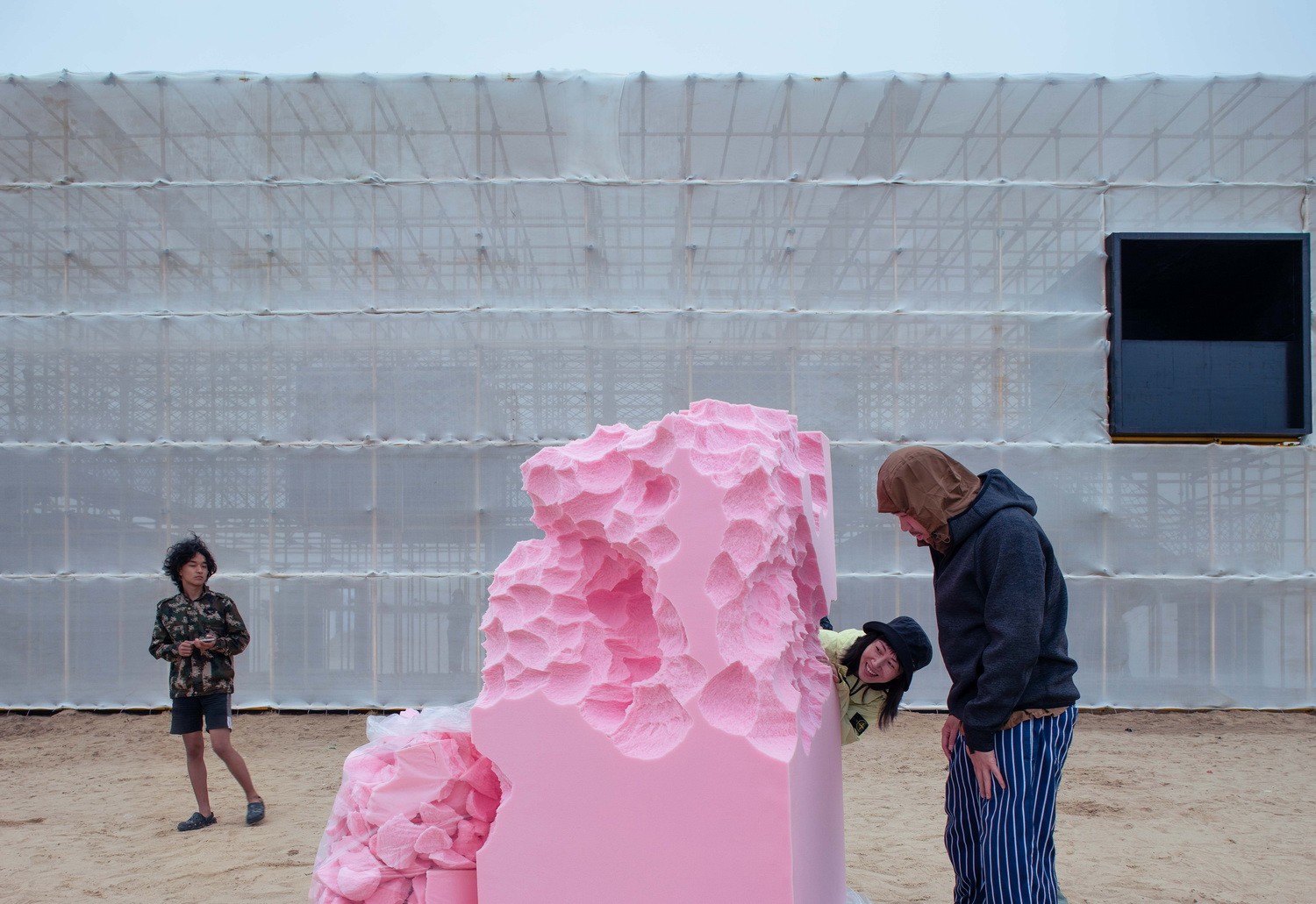 BIM建筑|晃神儿空间—阿那亚戏剧节“候鸟300”海滩临时美术馆/合木建筑工作室