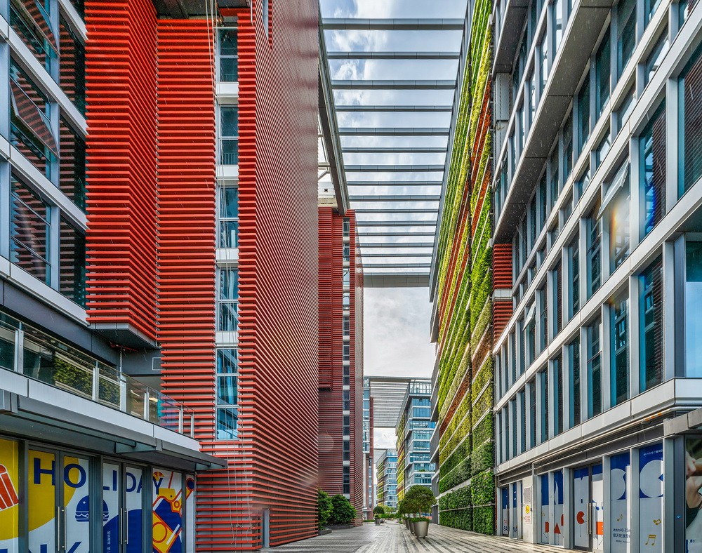 BIM建筑|点亮都市“明珠”：深圳宝安欢乐港湾东岸集群建筑设计 / Laguarda.Low Architects