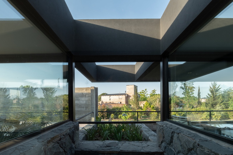 BIM建筑|Mono 住宅 / Patio Estudio