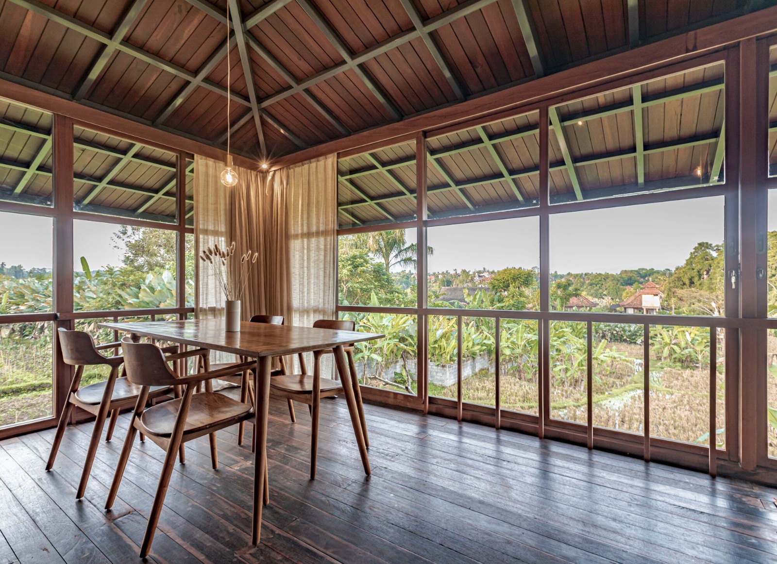 BIM建筑|梦想工作室，树屋 C / Stilt Studios