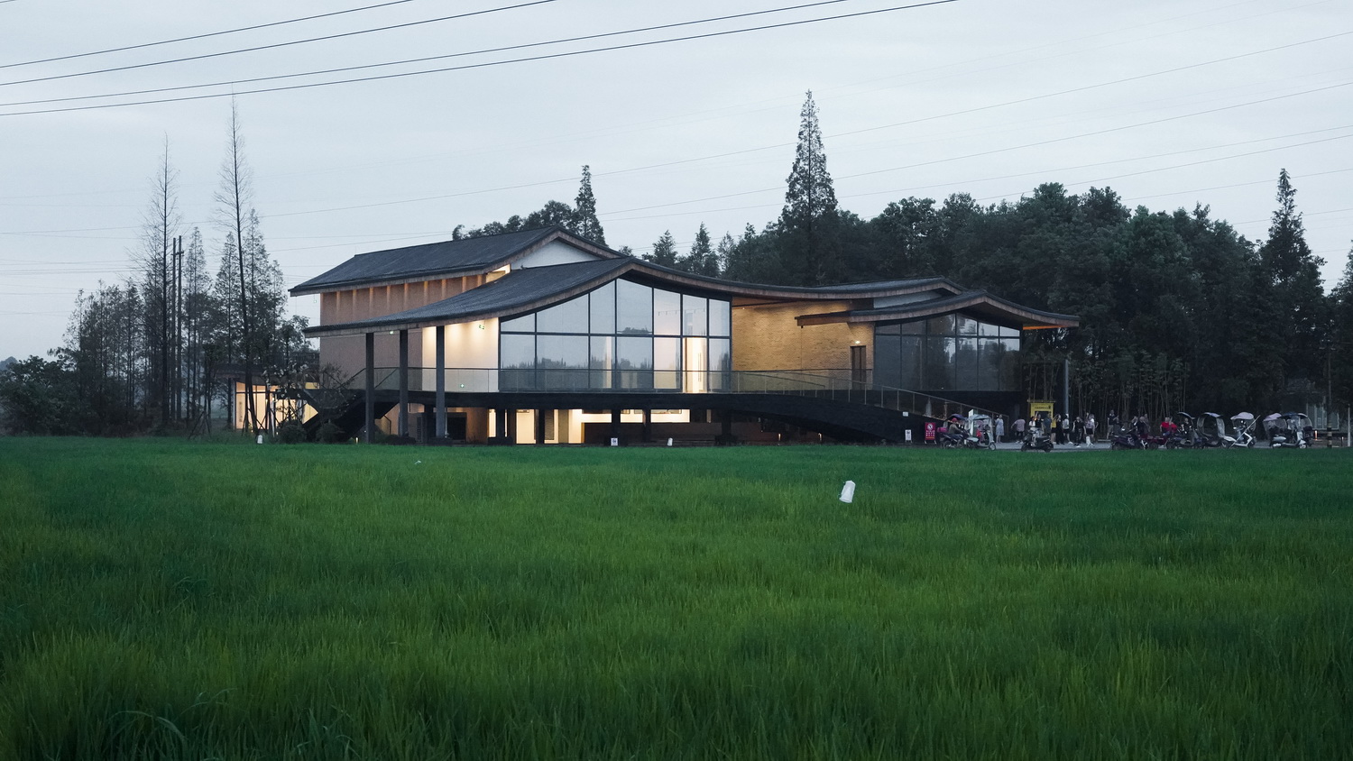 BIM建筑|最好的粮油在田间——耕田上的院子，村落中的乐园/小隐建筑事务所