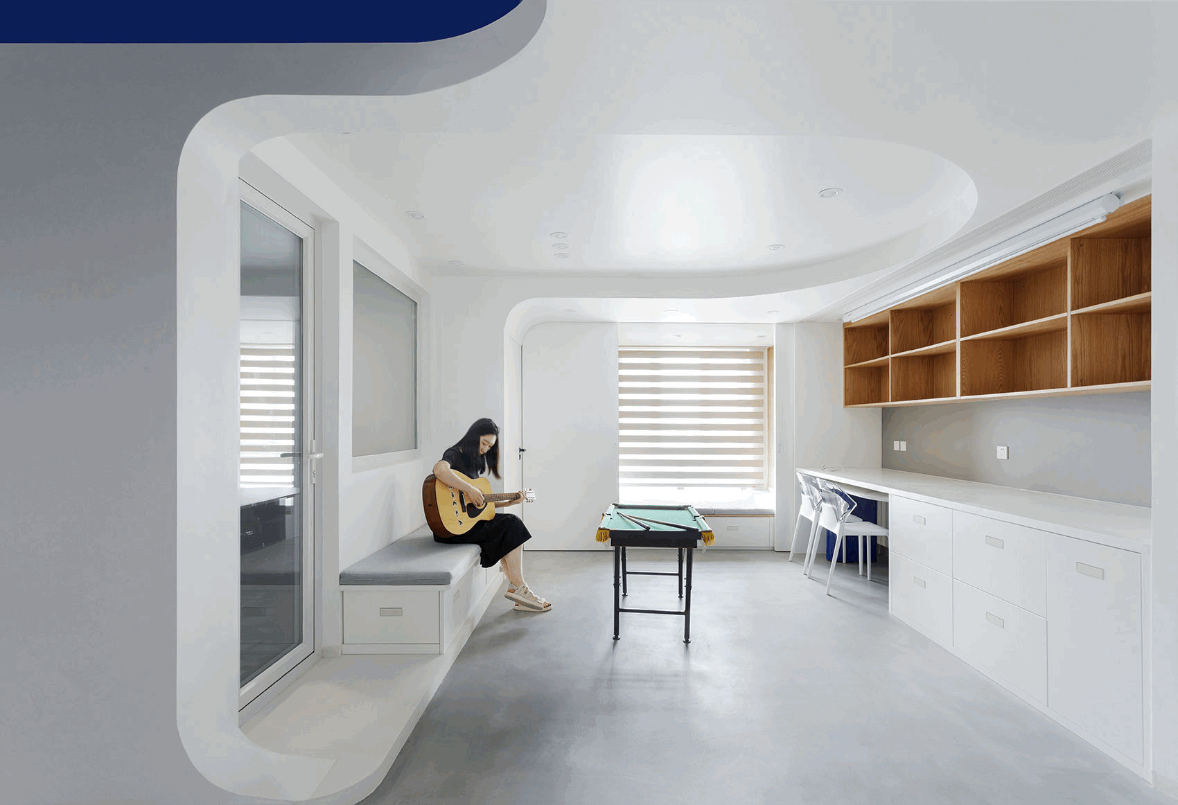 BIM建筑|「 蓝境 」克莱因蓝下的流线型音乐之家/戏构建筑设计工作室