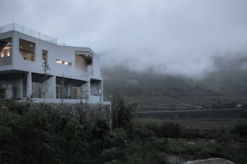 BIM建筑|山涧房 / 来建筑设计工作室