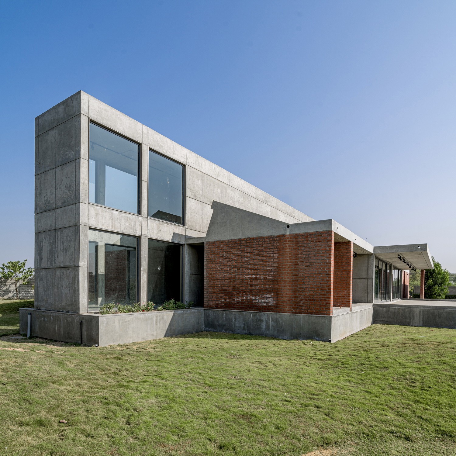 BIM建筑| 双湾之家 / MISA ARCHITECTS