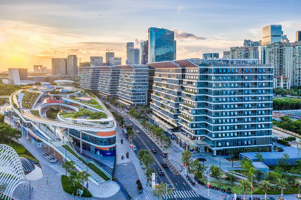 BIM建筑|点亮都市“明珠”：深圳宝安欢乐港湾东岸集群建筑设计 / Laguarda.Low Architects