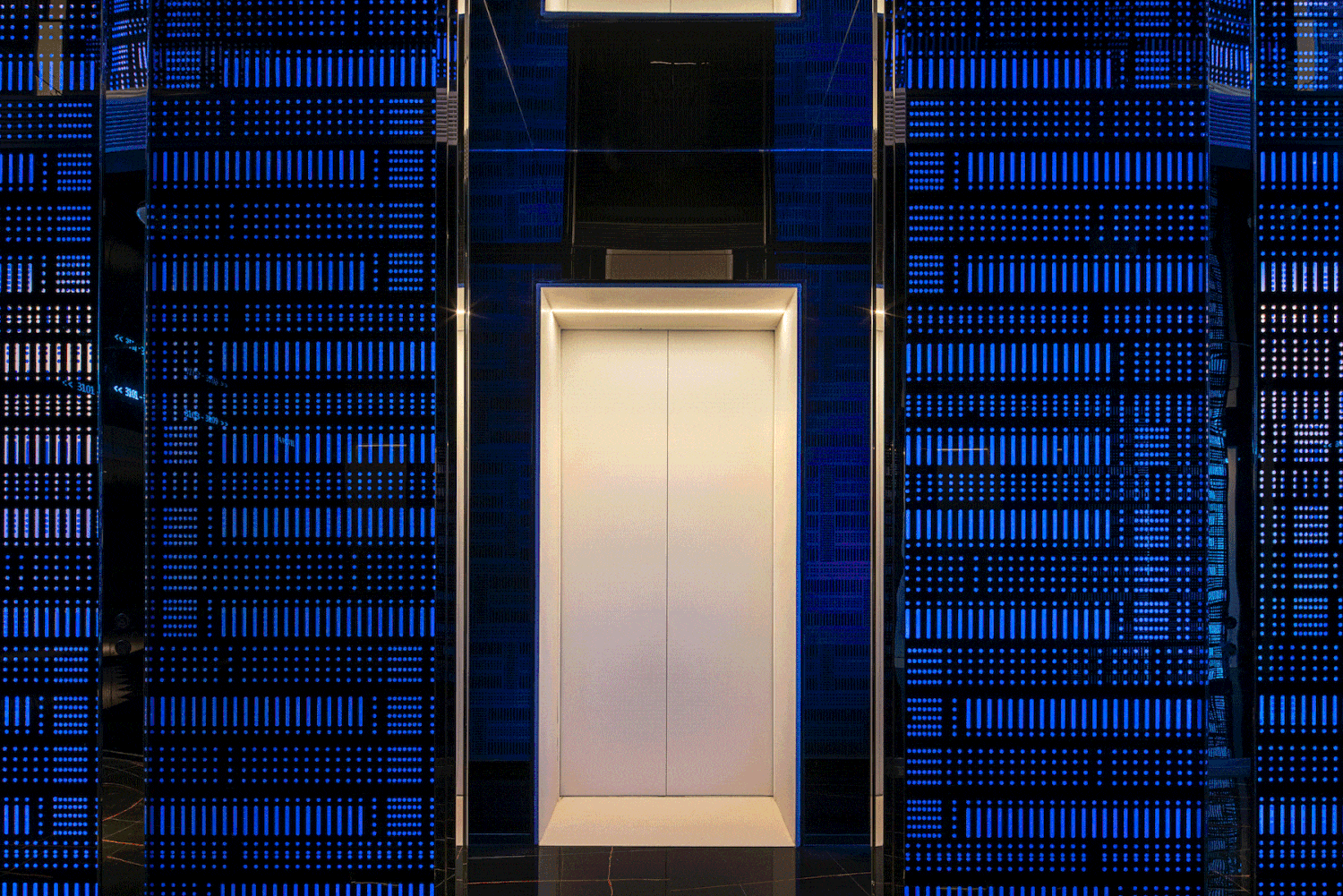 BIM建筑|ISEYA 浮云高空酒店【朝天门旗舰店】/布道空间设计