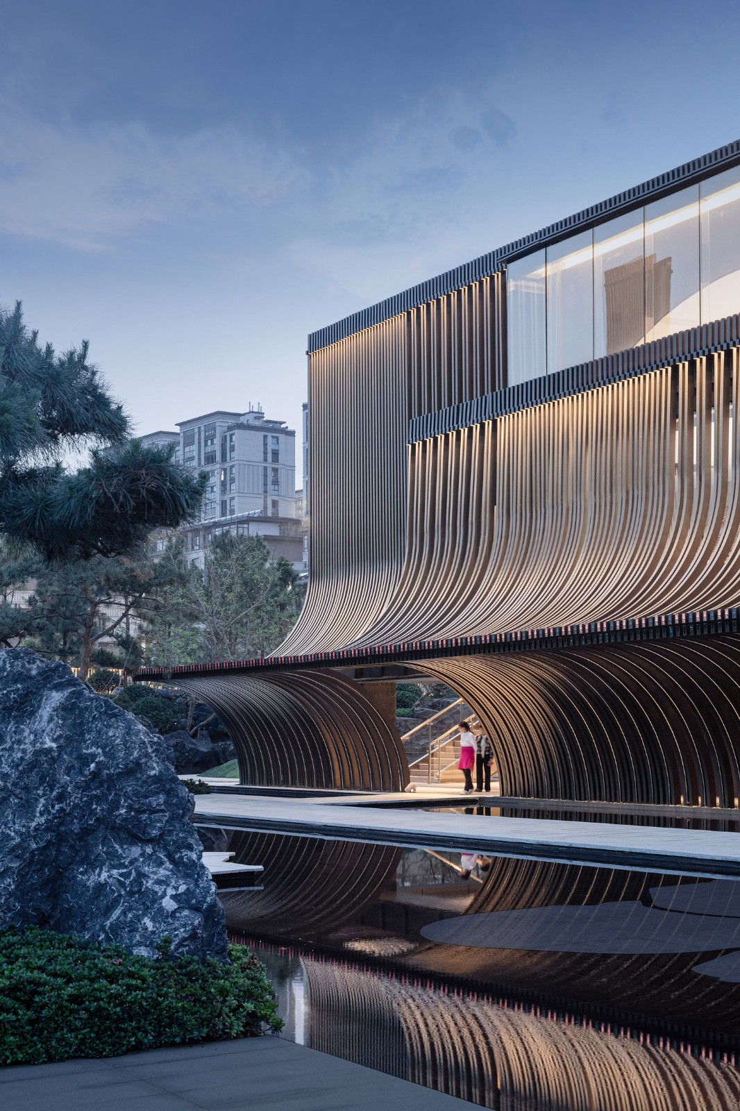 BIM建筑|美的禹洲·大河艺术馆/ PTA上海柏涛