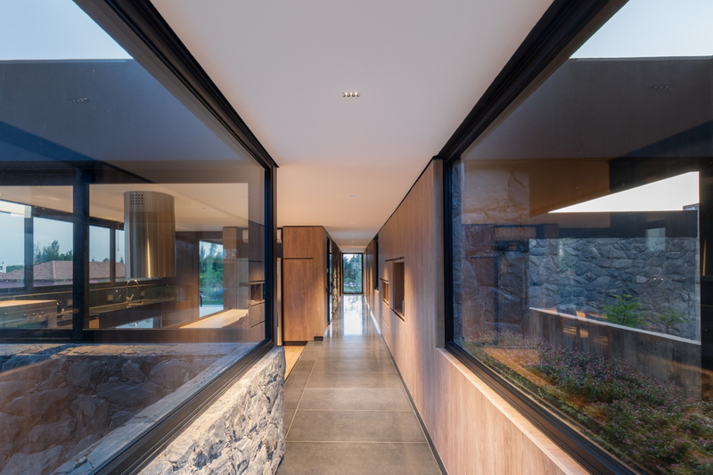 BIM建筑|Mono 住宅 / Patio Estudio