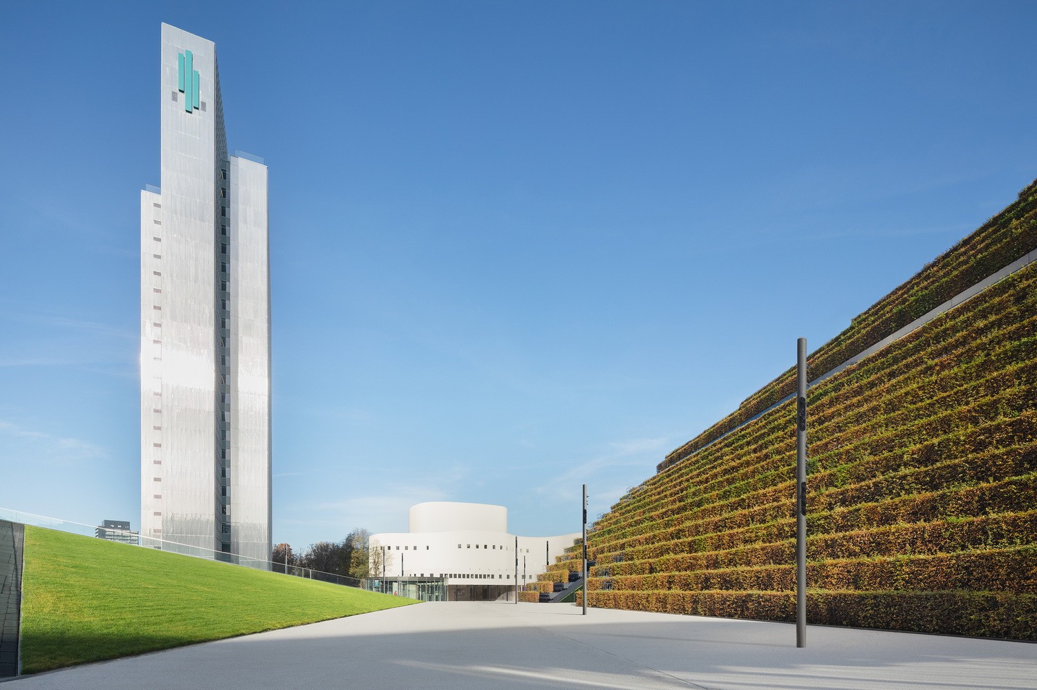 BIM建筑|欧洲最大的绿色立面建筑 Kö-BogenII 商业综合体 / ingenhoven architects