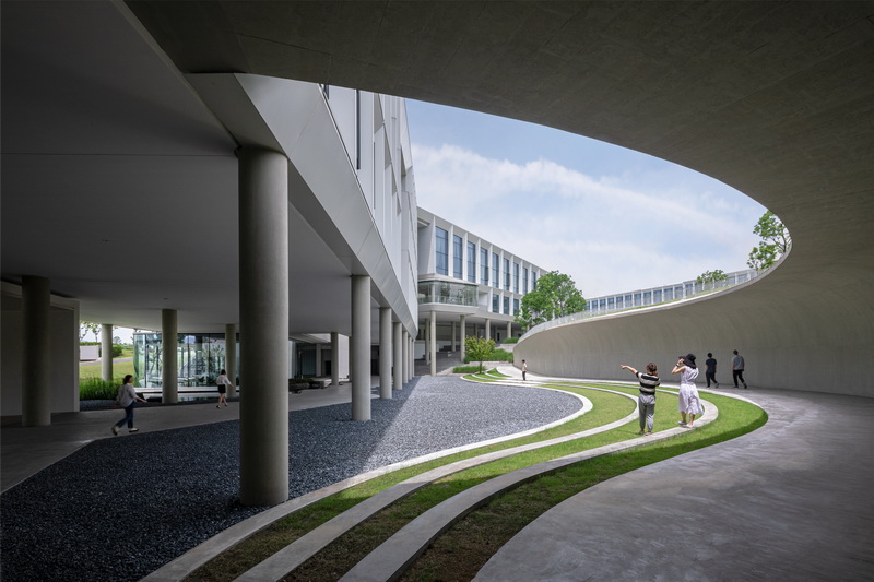 BIM建筑|顺势而为的空间赋形，浙江建德空港航空产学研基地/gad杰地设计