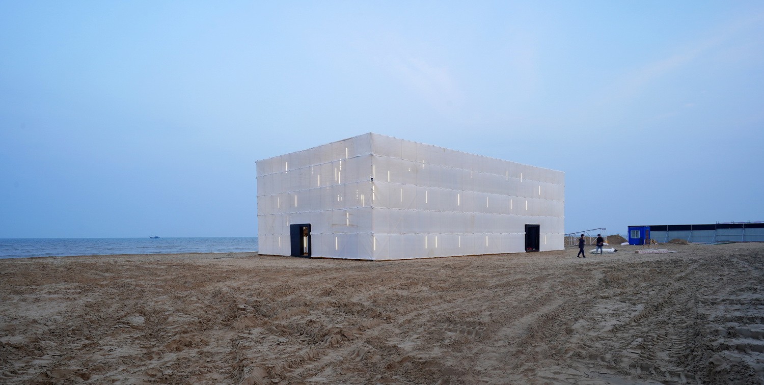 BIM建筑|晃神儿空间—阿那亚戏剧节“候鸟300”海滩临时美术馆/合木建筑工作室