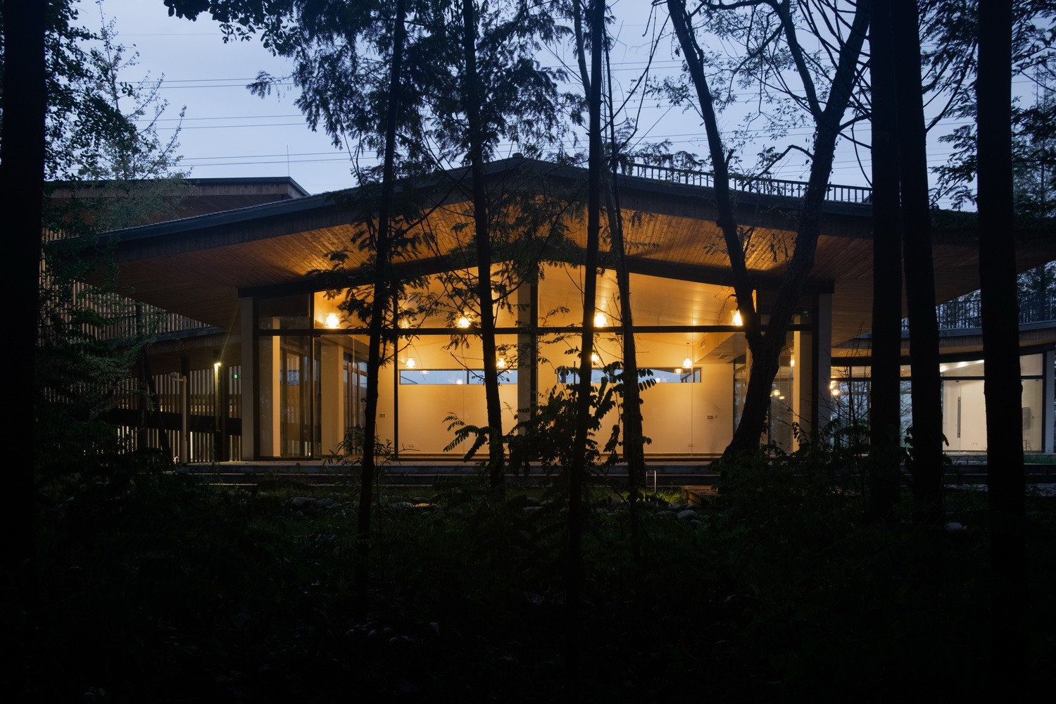 BIM建筑|最好的粮油在田间——耕田上的院子，村落中的乐园/小隐建筑事务所