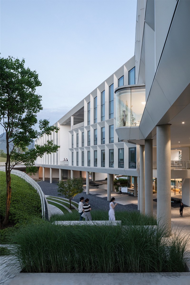 BIM建筑|顺势而为的空间赋形，浙江建德空港航空产学研基地/gad杰地设计