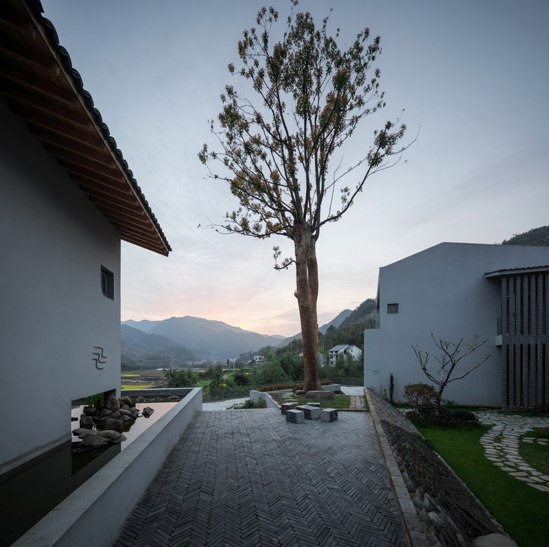 BIM建筑|山涧房 / 来建筑设计工作室