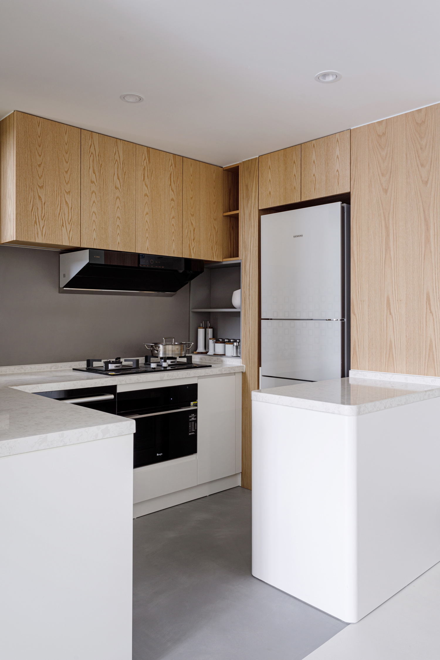 BIM建筑|「 蓝境 」克莱因蓝下的流线型音乐之家/戏构建筑设计工作室