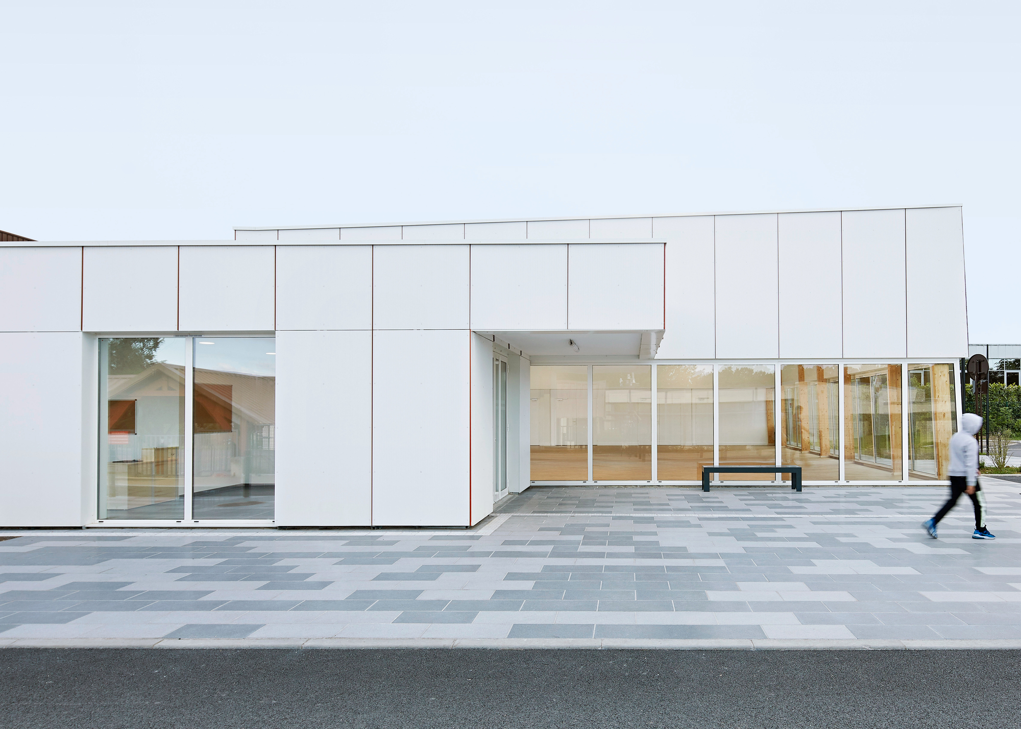 BIM建筑|法国第一座大麻混凝土砌块体育馆/Lemoal Lemoal Architectes