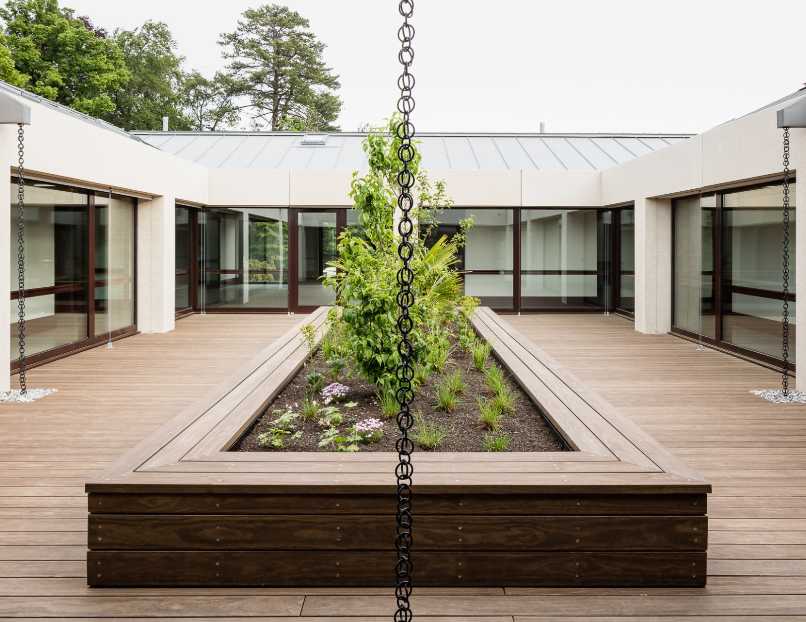 BIM建筑|SAMS 老年人活动中心 / Lacroix Chessex