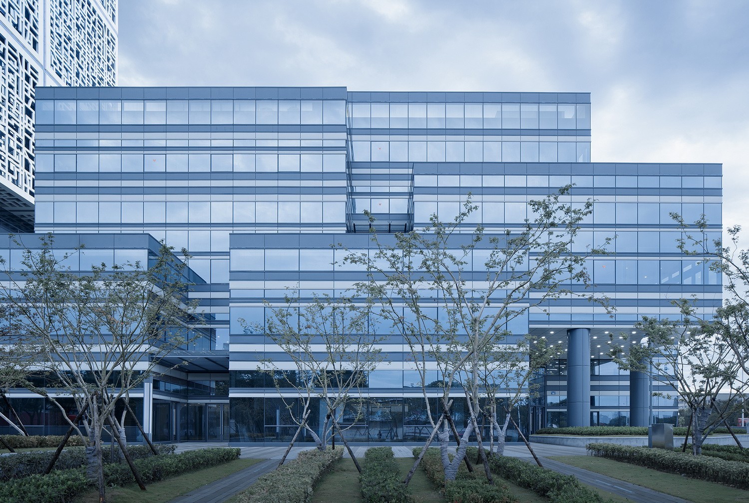 BIM建筑|“能量魔方” 萧山科技城创业谷 / 浙江大学建筑设计研究院有限公司