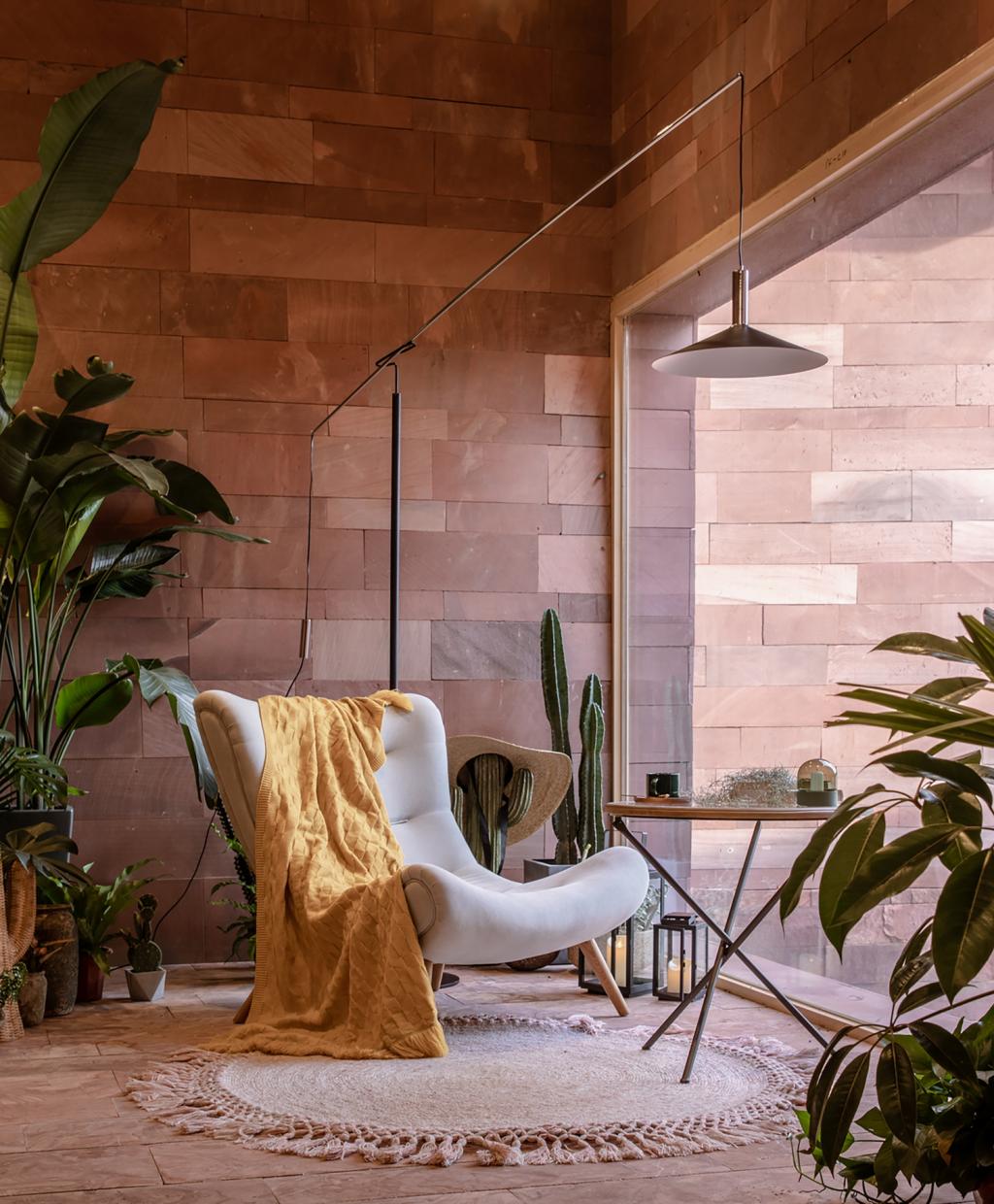 BIM建筑|高山流水 松林里的红色石屋 / 素建筑设计事务所