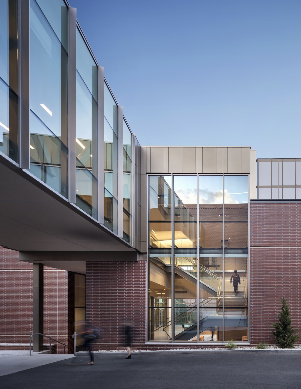 BIM建筑|内华达大学艺术中心 / DLR Group