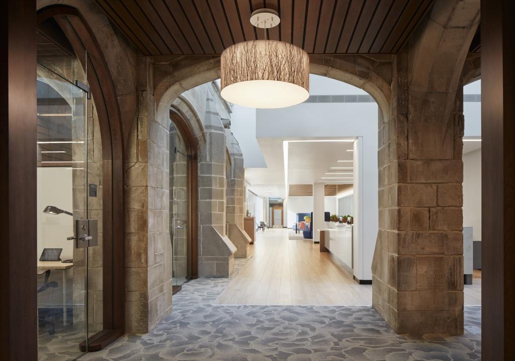 BIM建筑|芝加哥大学学生健康中心 / Wight & Company