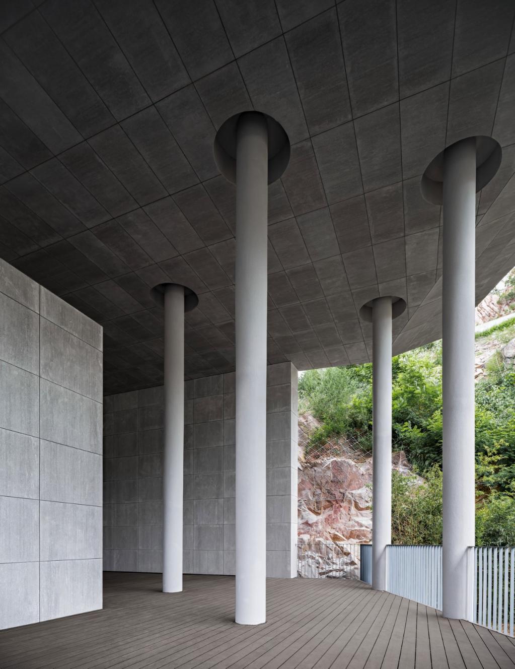 BIM建筑|极致的乡愁——泰安九女峰“故乡的月”仪式堂 / 袈蓝建筑