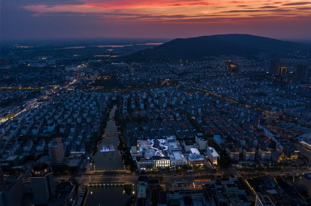 BIM建筑|​基于创新的旧改策略：江南绣衣厂 / 米丈建筑