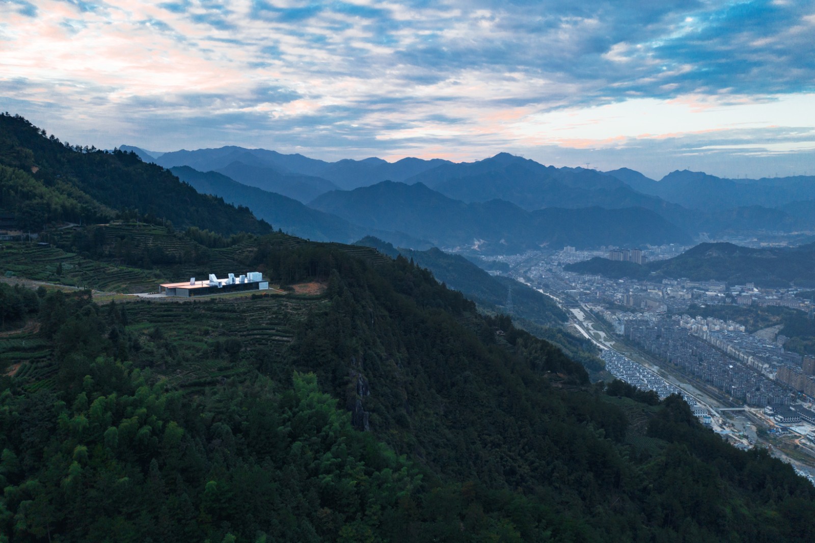 BIM建筑|景宁惠明茶工坊/ DnA_Design and Architecture