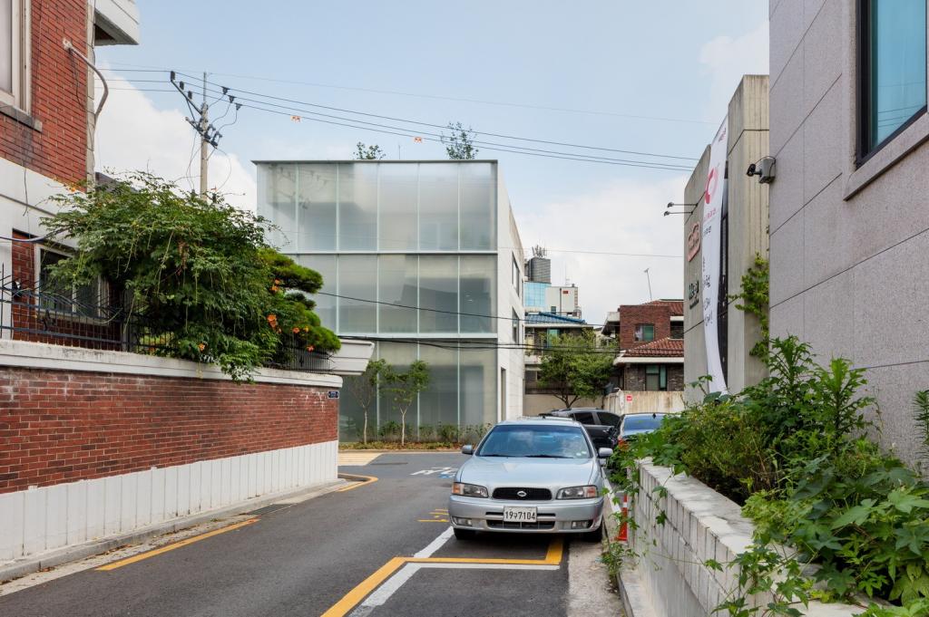 BIM建筑|thisisneverthat 时装工作室 / FHHH FRIENDS