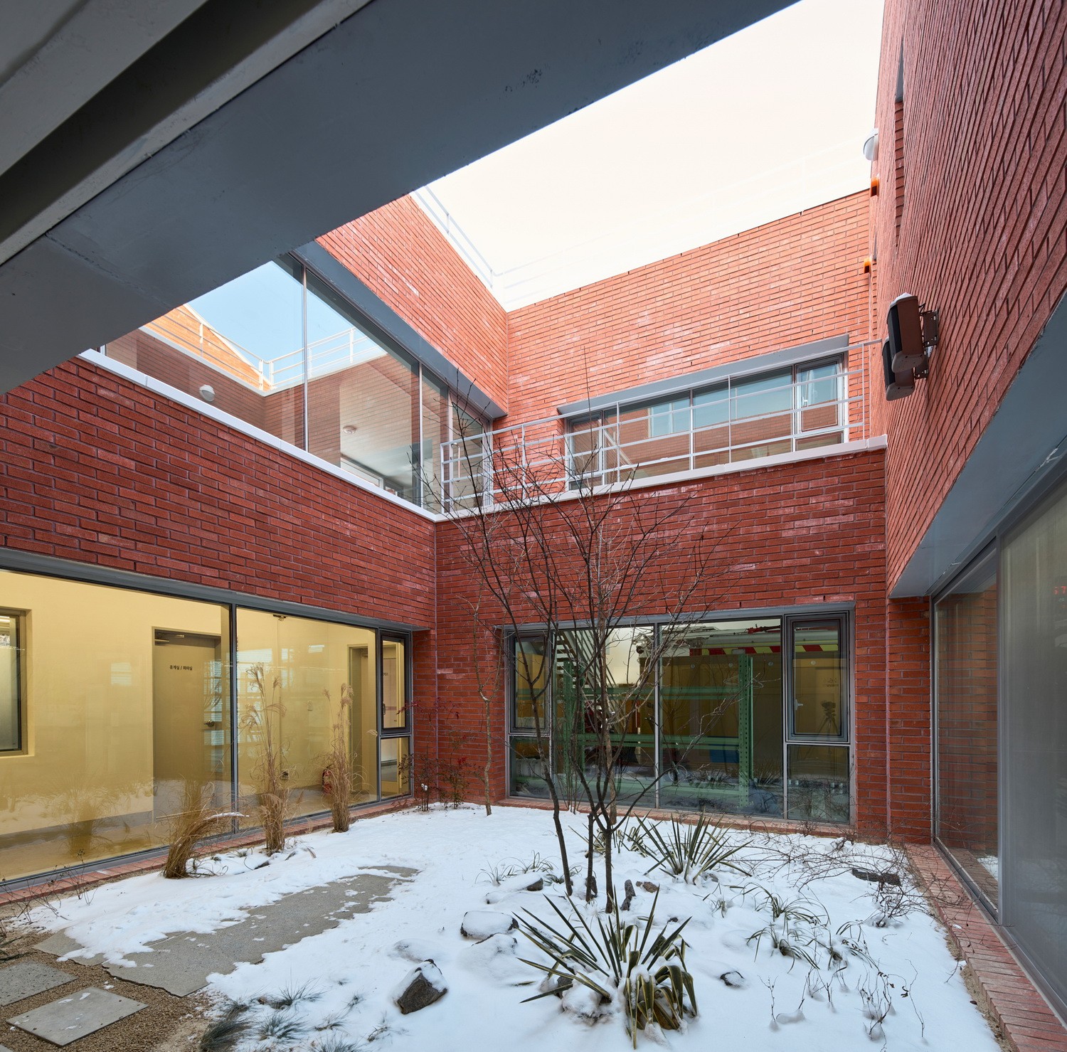 BIM建筑|江一洞119消防站 / OA-Lab