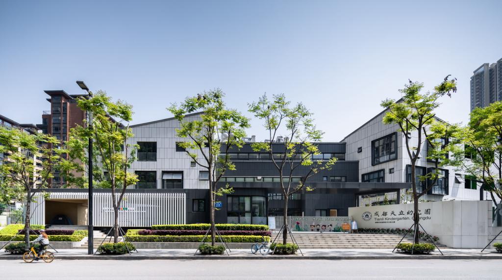 BIM建筑|龙泉天立小学及幼儿园 / 间至设计