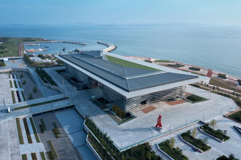 BIM建筑|长岛海洋生态文明综合试验区展览馆 / 华南理工大学建筑设计研究院工作十室+烟台市建筑设计研究院