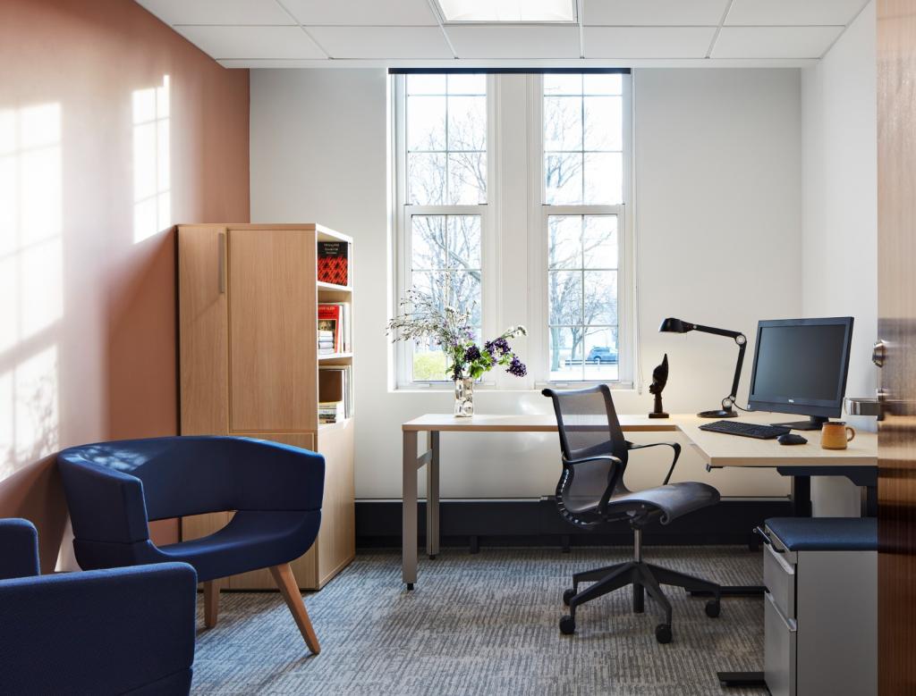 BIM建筑|芝加哥大学学生健康中心 / Wight & Company