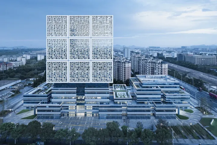 BIM建筑|“能量魔方” 萧山科技城创业谷 / 浙江大学建筑设计研究院有限公司