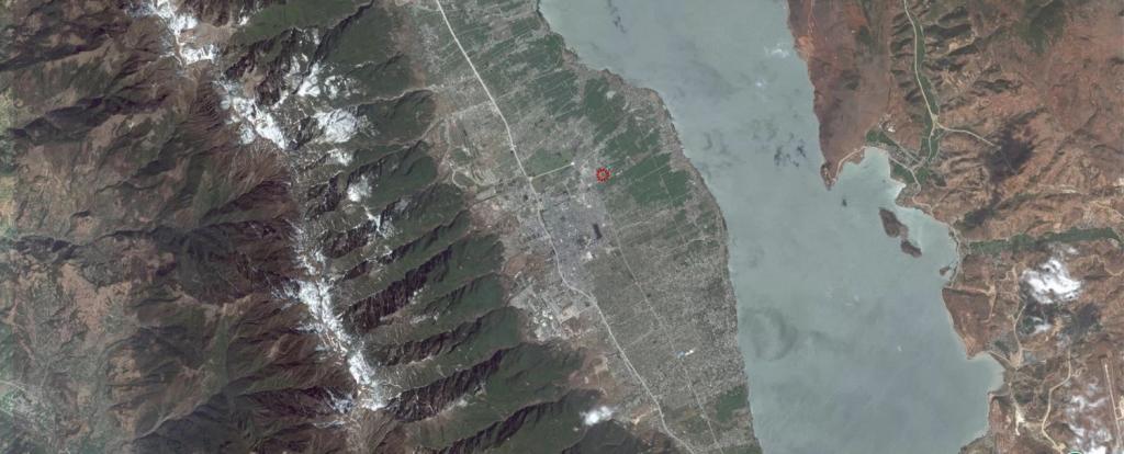 BIM建筑|杨丽萍表演艺术中心 / 朱锫建筑事务所