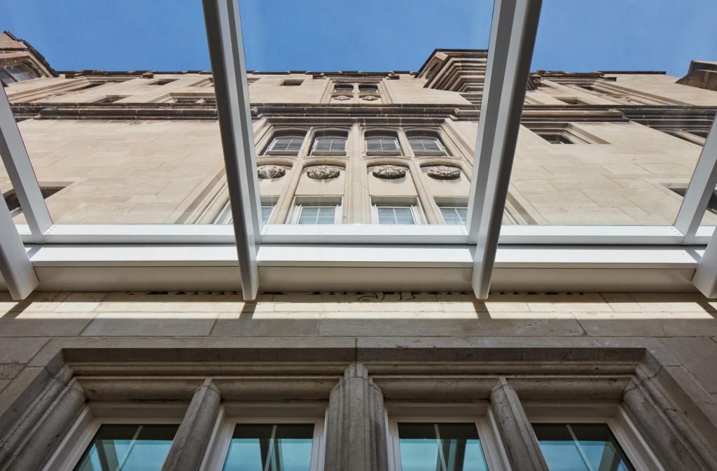 BIM建筑|芝加哥大学学生健康中心 / Wight & Company