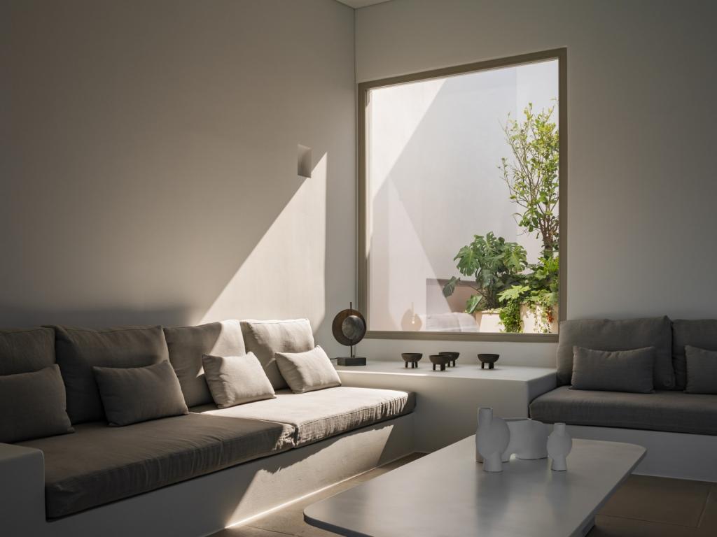 BIM建筑|安提帕洛斯岛的地下私人别墅 / Tsolakis Architects