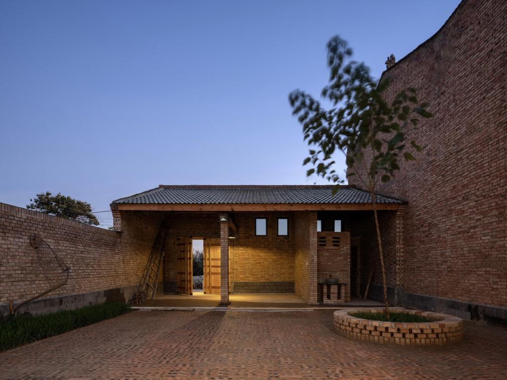 BIM建筑|关中砖瓦房的再生：咸阳·莪子村红砖房 / 西安建筑科技大学设计研究总院