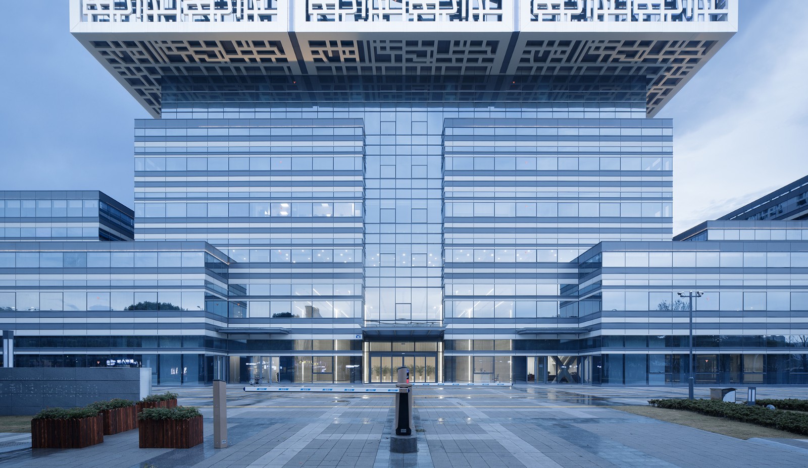 BIM建筑|“能量魔方” 萧山科技城创业谷 / 浙江大学建筑设计研究院有限公司