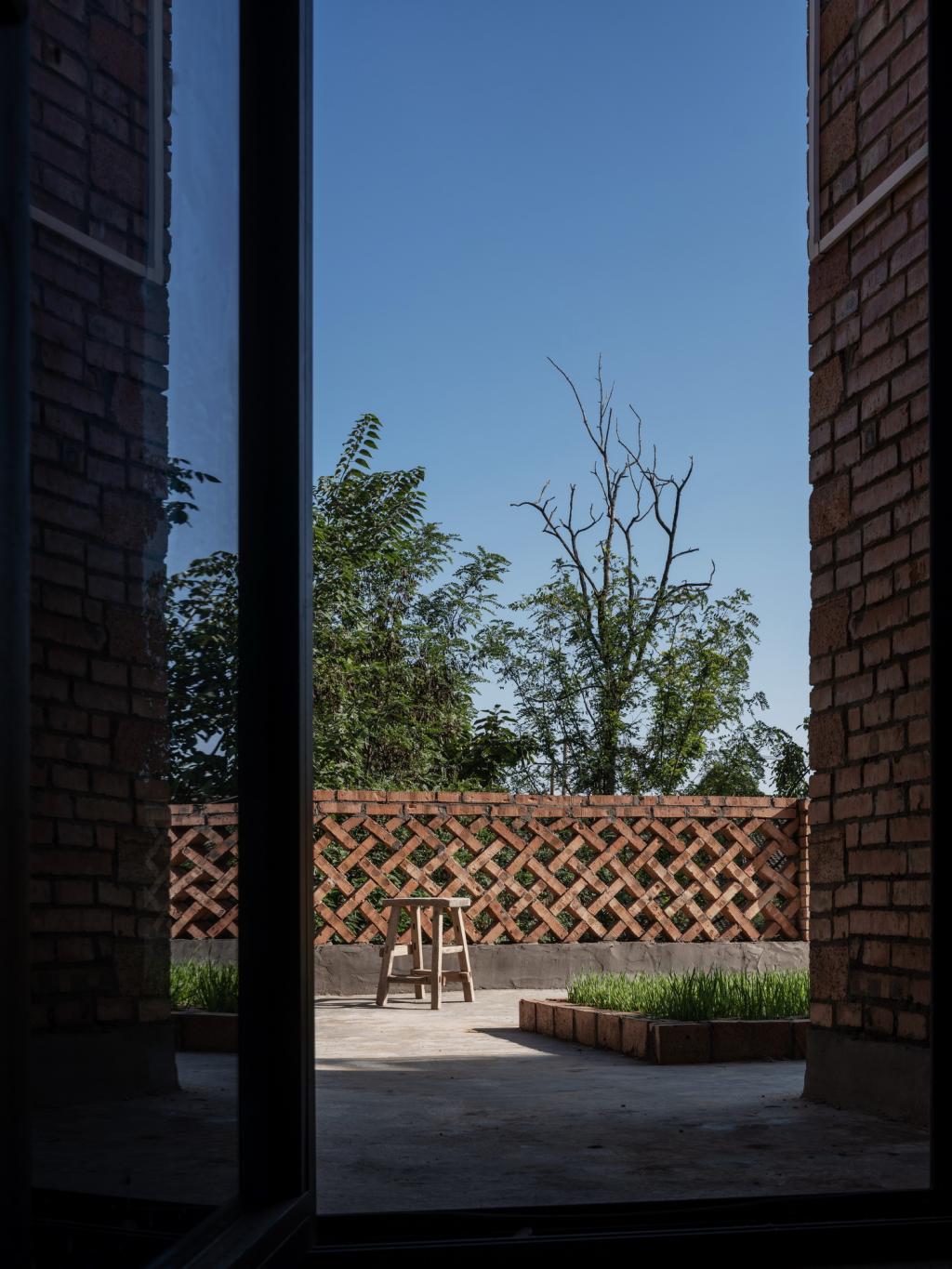 BIM建筑|关中砖瓦房的再生：咸阳·莪子村红砖房 / 西安建筑科技大学设计研究总院