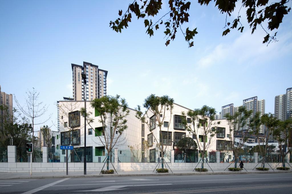 BIM建筑|龙泉天立小学及幼儿园 / 间至设计