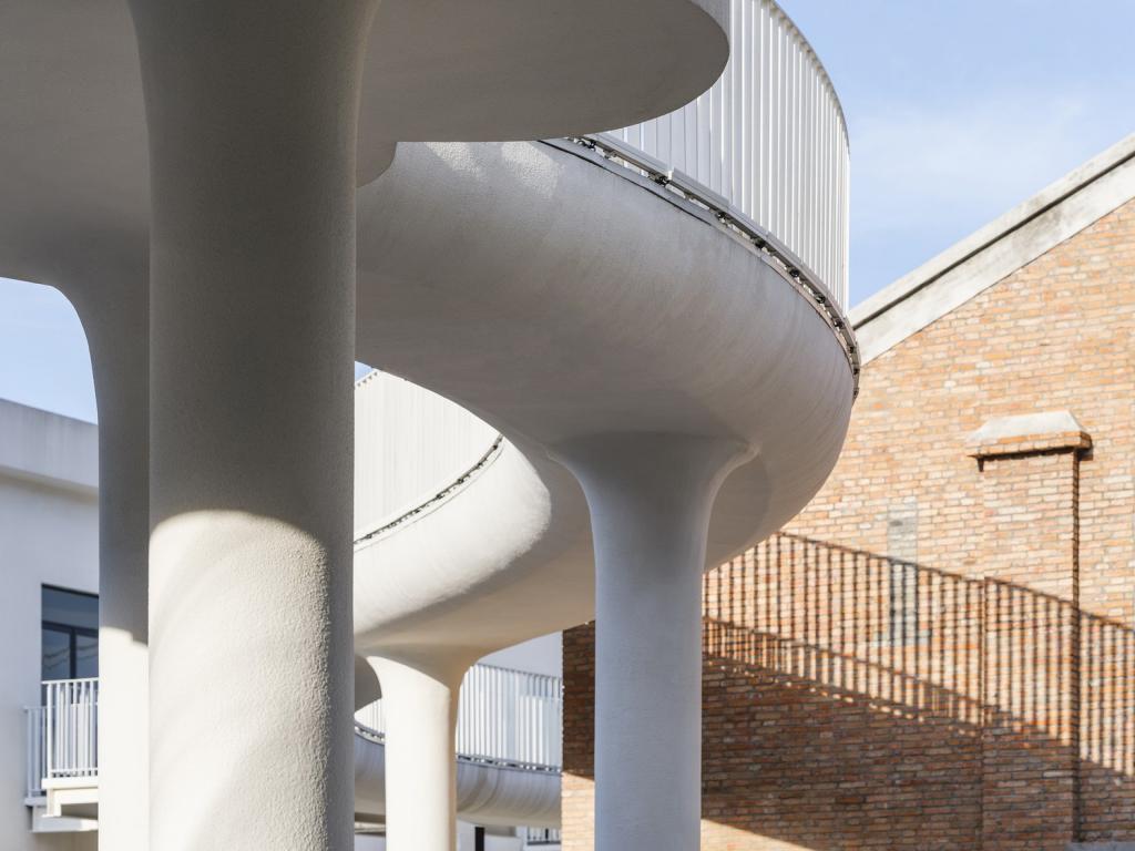 BIM建筑|​基于创新的旧改策略：江南绣衣厂 / 米丈建筑